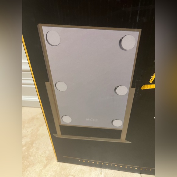 IMPRESSIONS VANITY Hollywood Tri-Tone Makeup Mirror Swivel Soft Touch Bronze - Picture 4 of 16